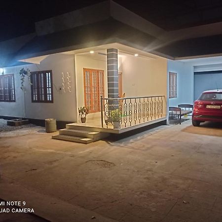 Fab House Apartment Thekkady Exterior foto
